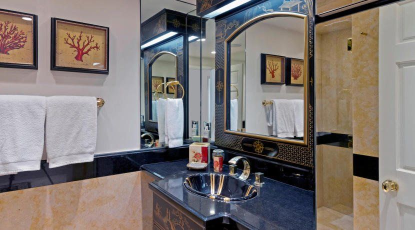 441 Kahala Beach | Honolulu, HI