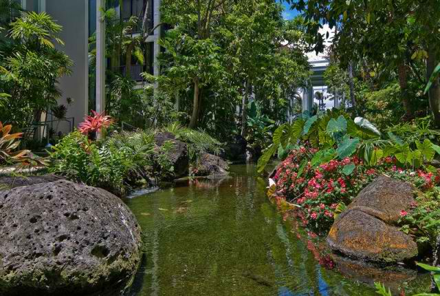 446 Kahala Beach | Honolulu, HI