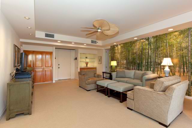 446 Kahala Beach | Honolulu, HI