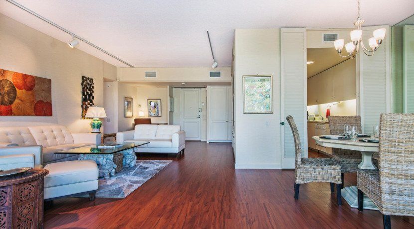 468 Kahala Beach | Honolulu, HI