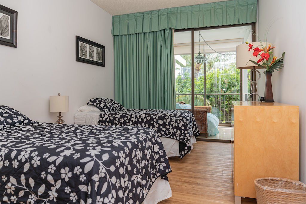 Kahala Beach Interior