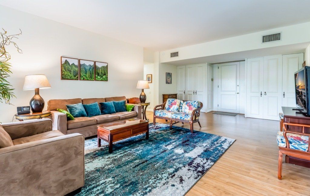 141 Kahala Beach | Honolulu, HI