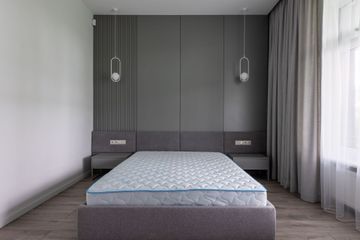 Mattress / Box Springs