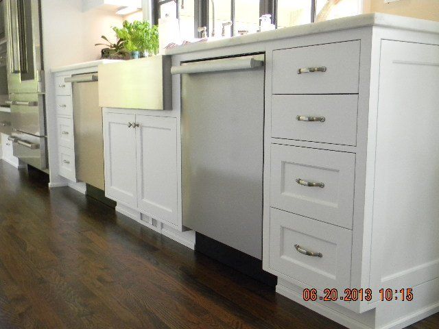 White cabinet design for kitchen — Jefferson, GA — Stewart Custom Cabinets