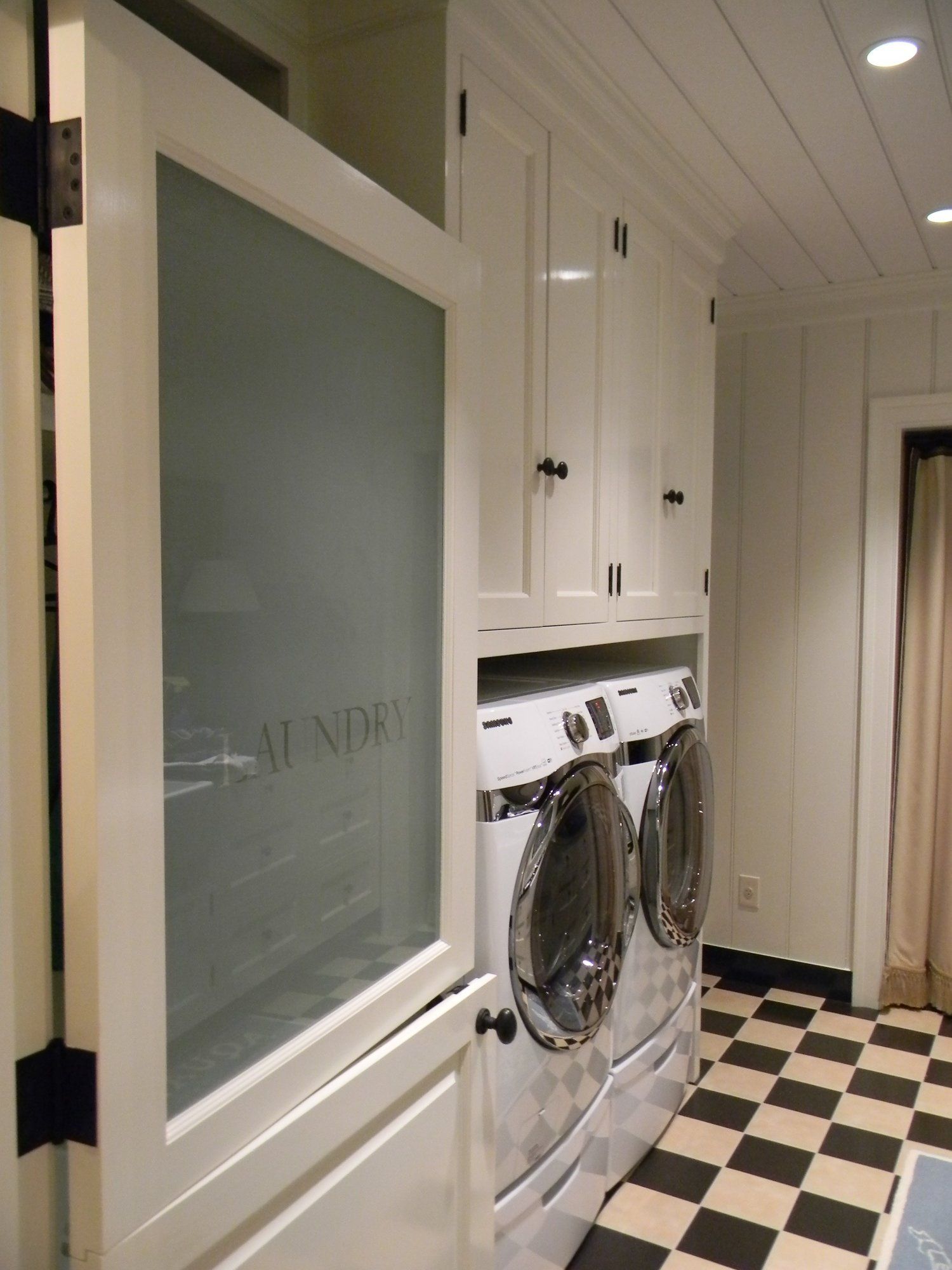 Luxury laundry room — Jefferson, GA — Stewart Custom Cabinets