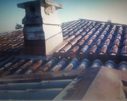 tetto di abitazione privata in fase di rifacimento