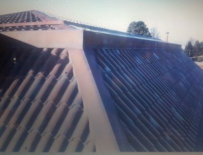 tetto di abitazione privata in fase di restauro