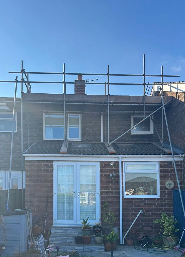 HSE-approved scaffolding installed on a property in Gateshead