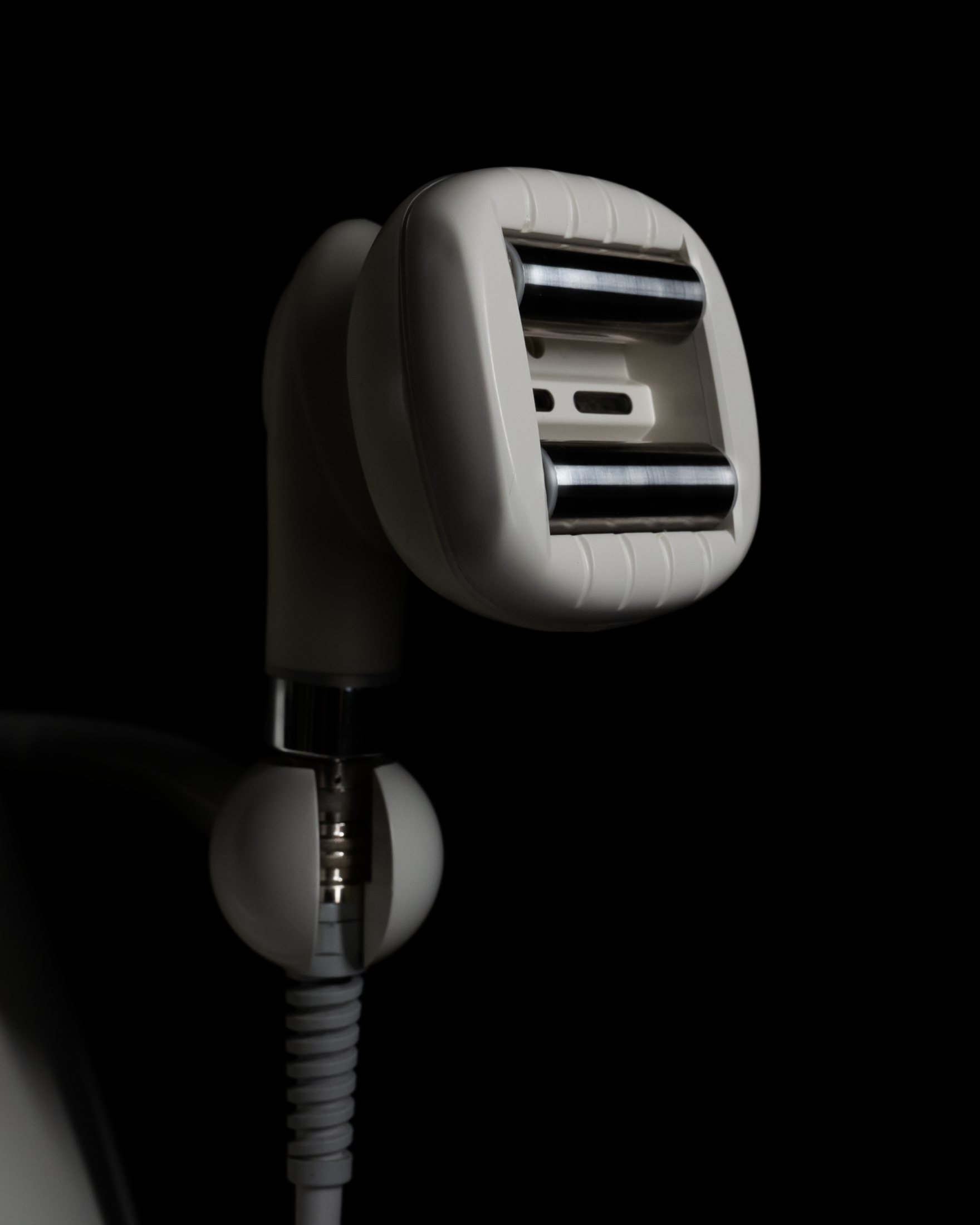 An attachment from the Artemis T-Shape 2 machine.