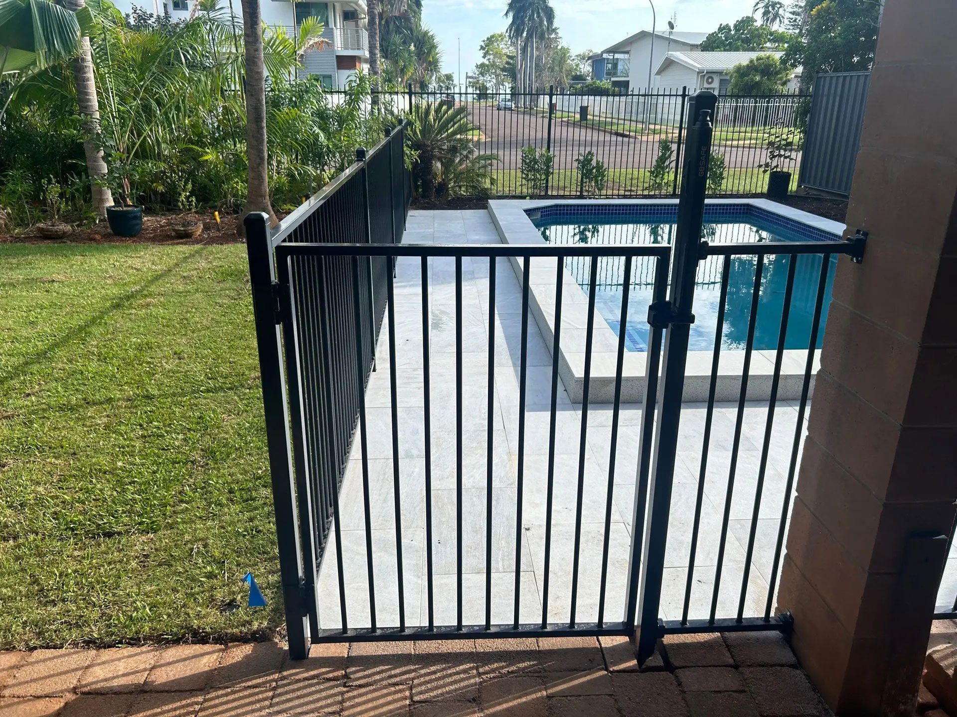 Black Pool Fencing In Darwin