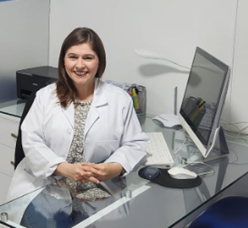 Dra. Nathalia Andrea Nova Herrera