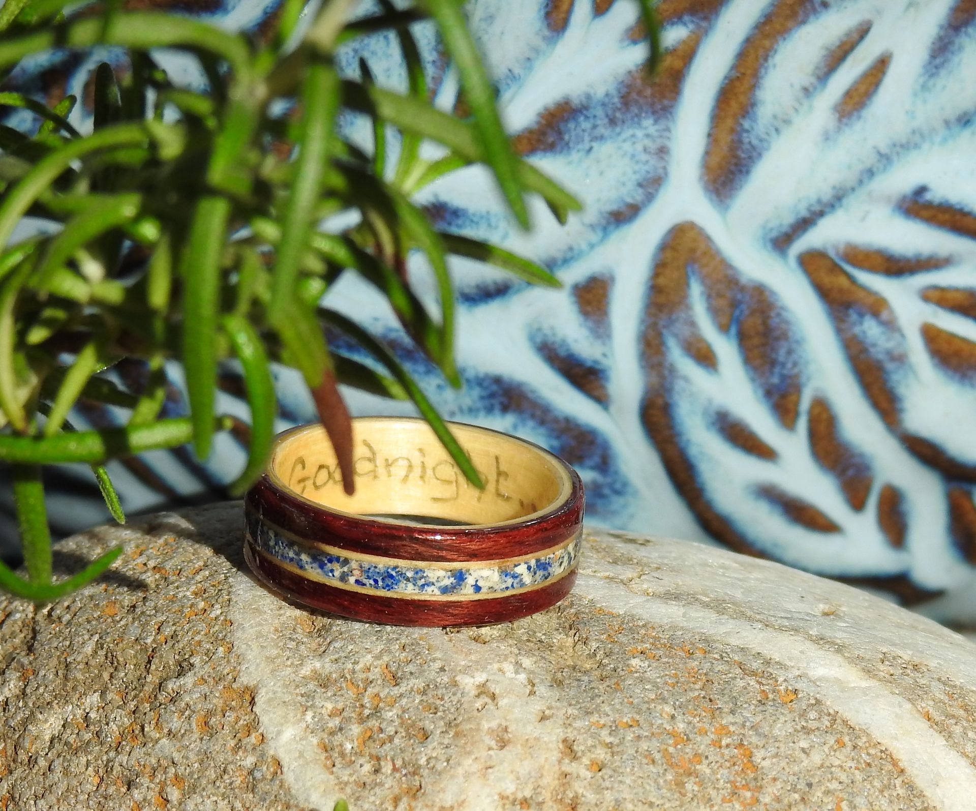 Purpleheart wood Memorial Ring with ashes combined with Lapis Lazuli