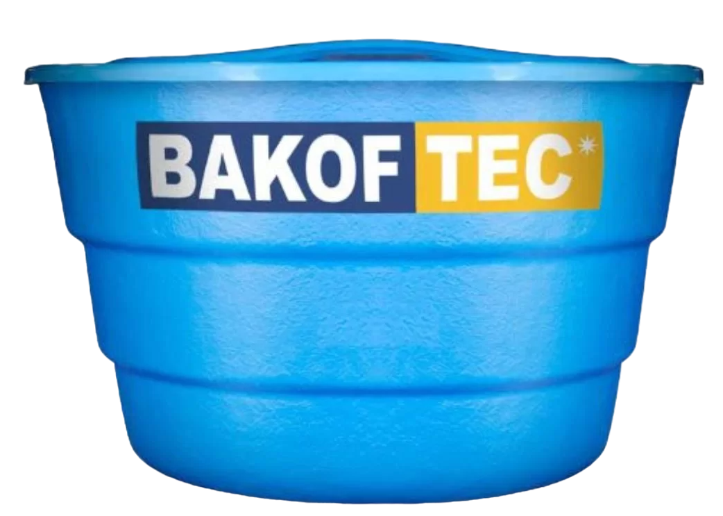 Um tanque de água bakuf tec azul com tampa azul