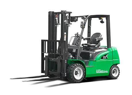4-Wheel XC series Li-ion Battery Forklift 3,000 - 7,000lbs