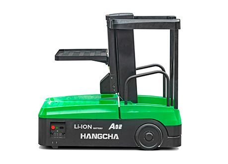 Plateforme élévatrice électrique Hangcha A12 verte et noire, avec plateau surélevé et commandes.