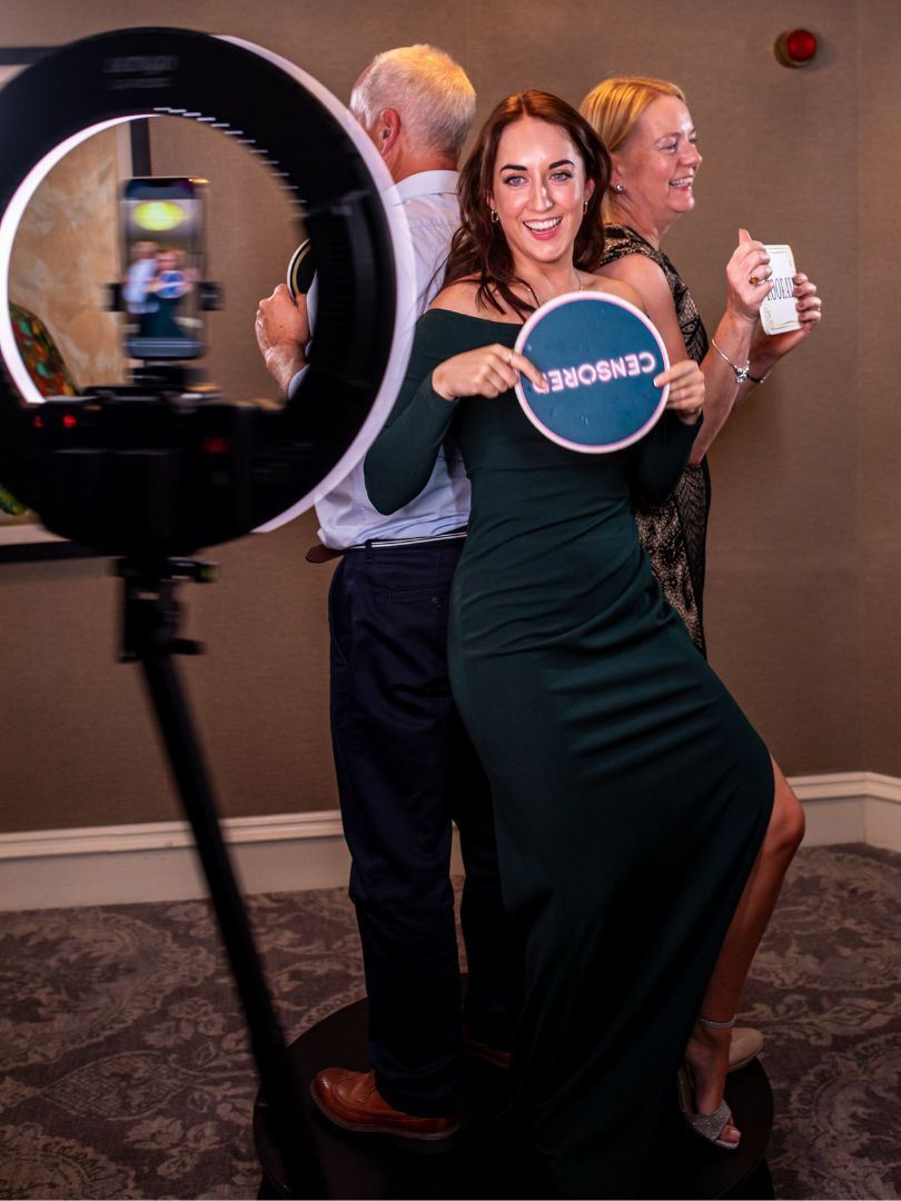 360 Video Booth - Party Delights Photo Booth - Hampshire