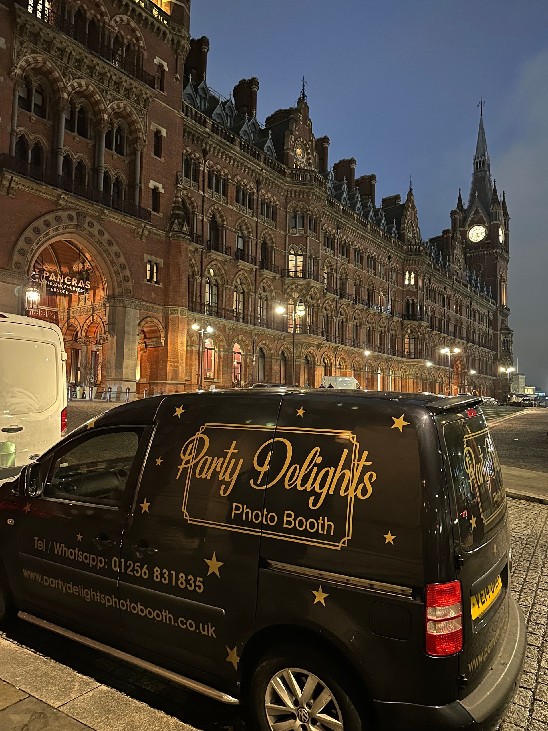 Corporate 360 Photo Booth at St. Pancras Renaissance Hotel in London - Party Delights Photo Booth - Hampshire