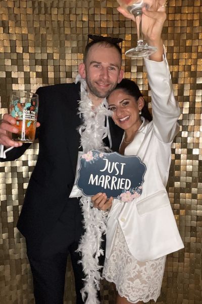 Hannah & Keiran’s Incredible Wasing Park Wedding | Berkshire Wedding Photo Booth Fun