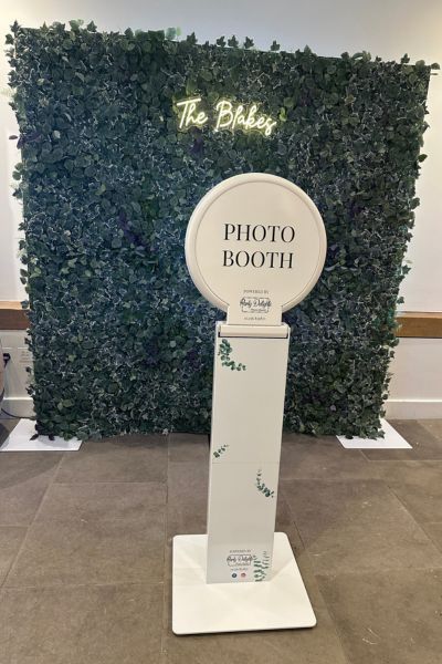 Post Barn Newbury Wedding Inspiration | Jack & Lisa’s All Day Digital Photo Booth with Ivy Wall