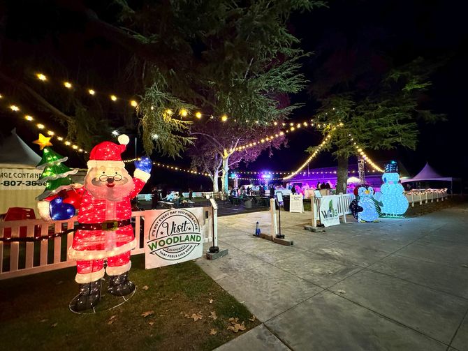 Ice Saking Rink Entrance Woodland CA
