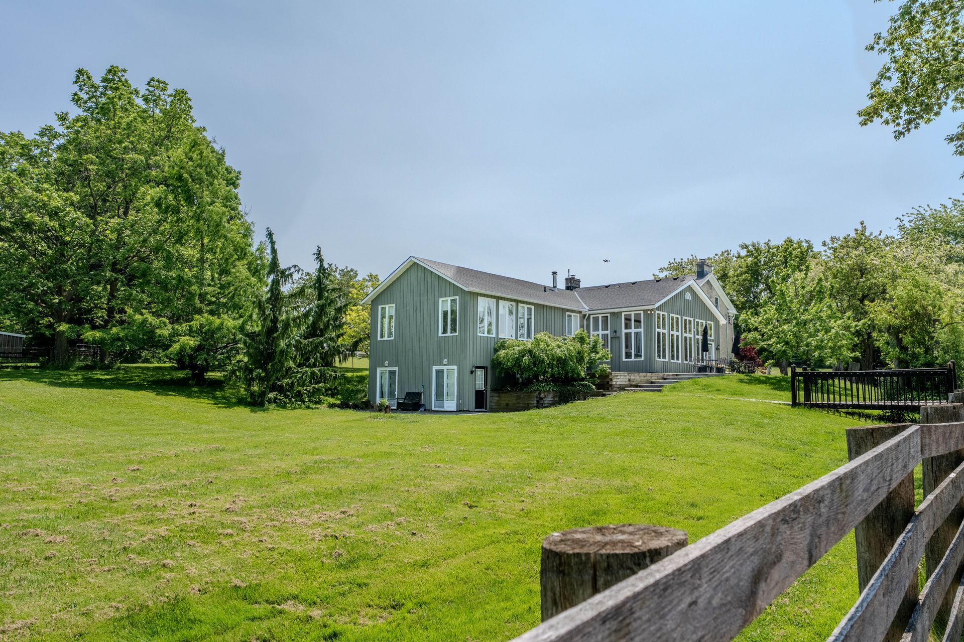 House with walkout basement