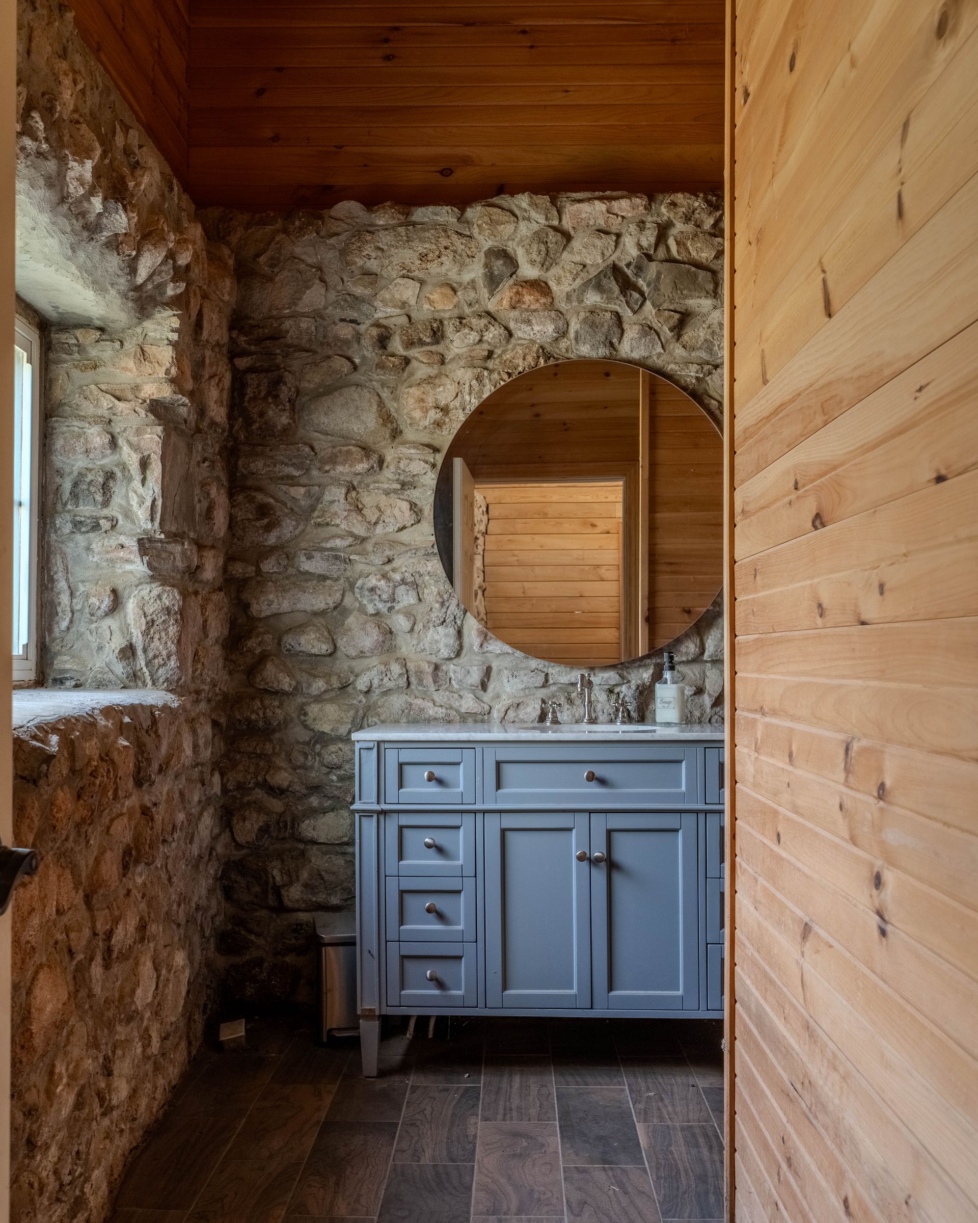 Heated bathroom with in floor heating