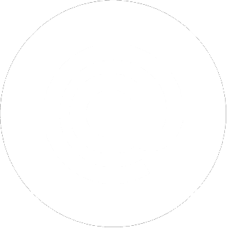 Un cerchio bianco con una leggera sbavatura al centro.