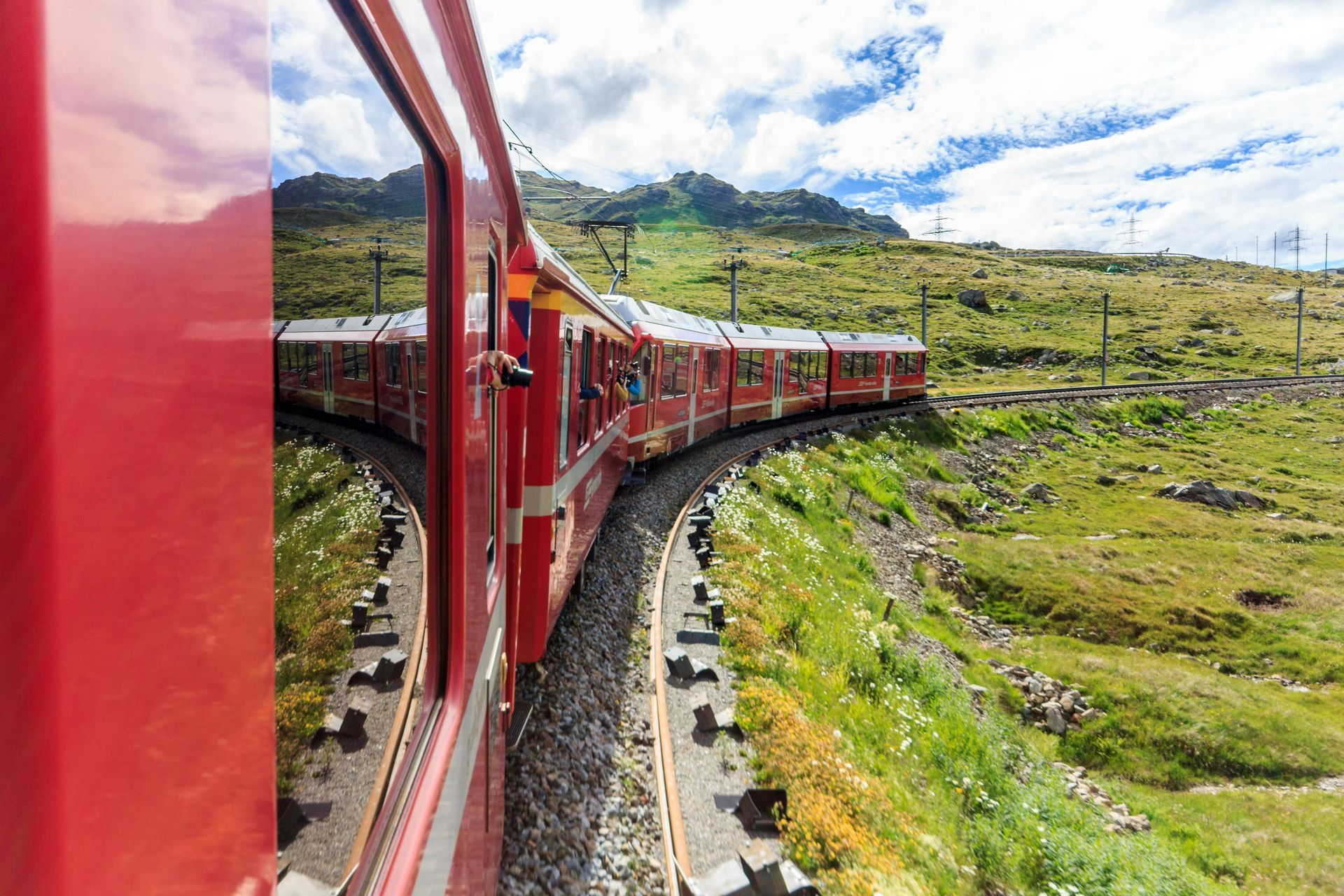 Enjoy free time in the elegant resort town of St. Moritz before returning to Milan. A perfect mix of nature, luxury, and unforgettable views.