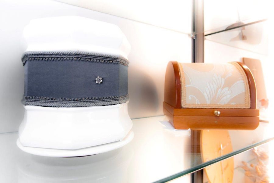 urne in vari materiali