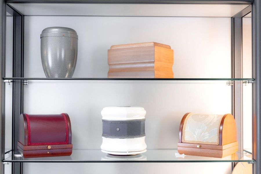 urne cinerarie in ceramica