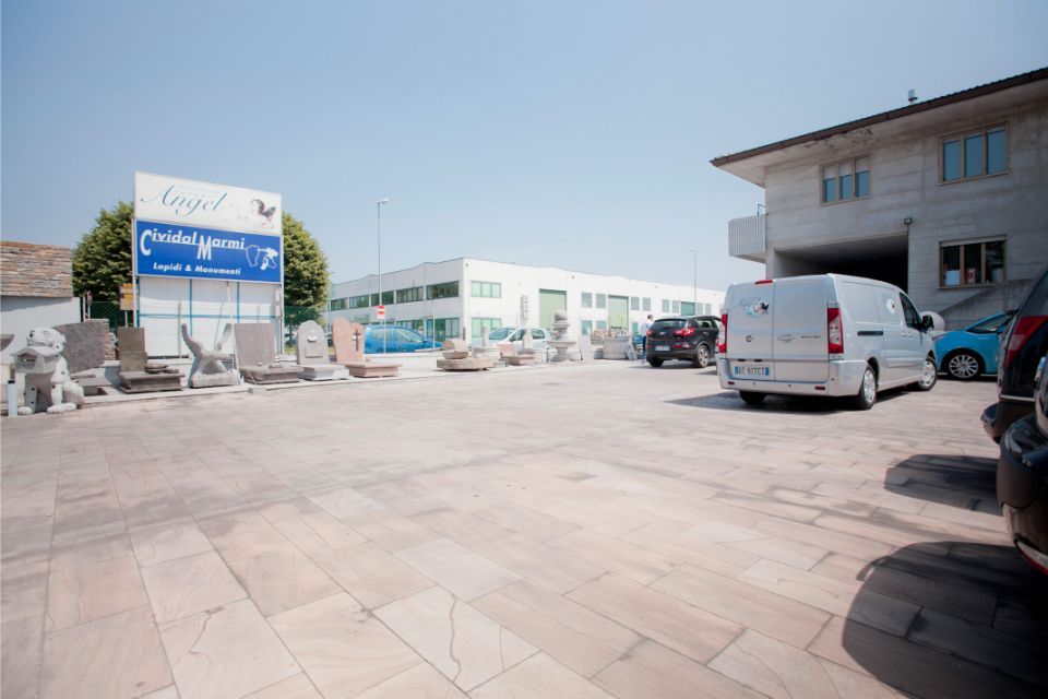 stabilimento di lavorazione marmo