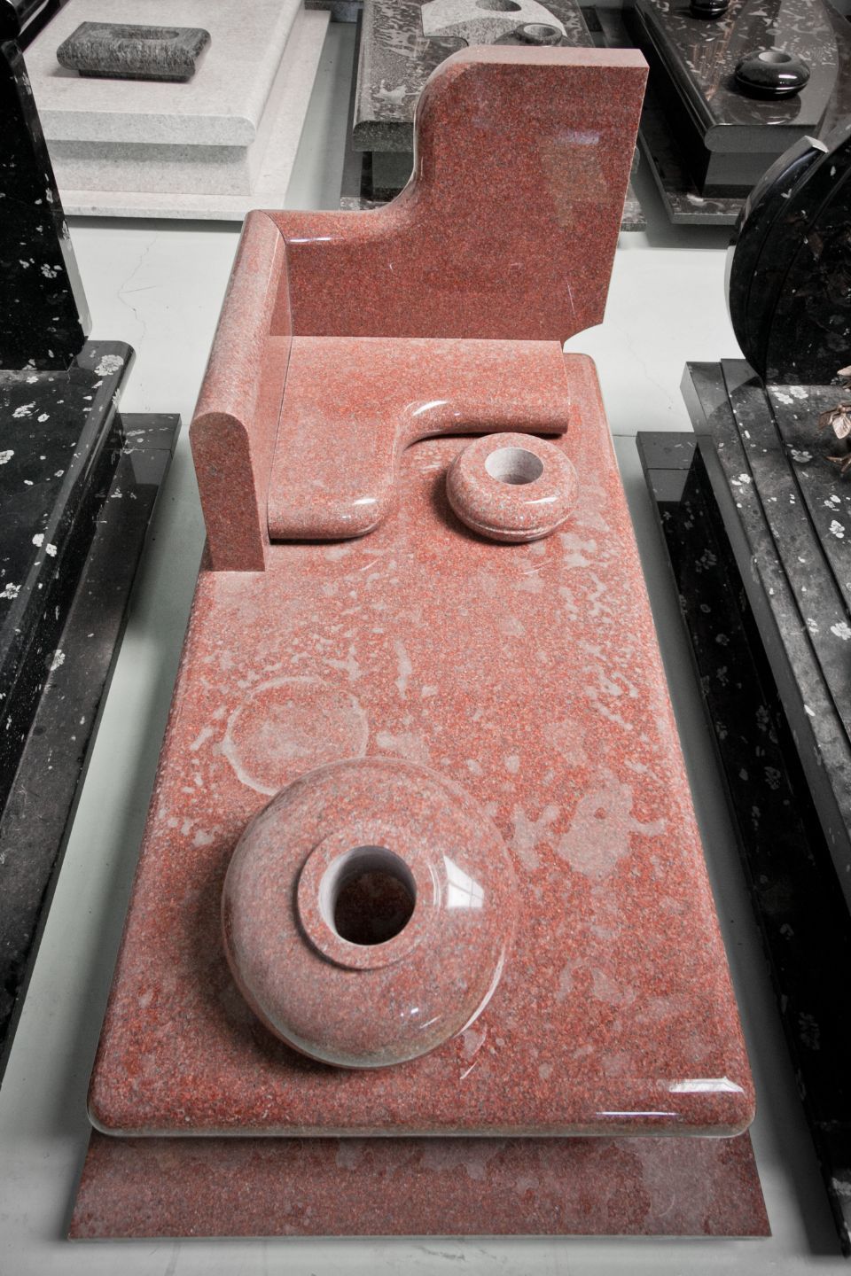 articoli cimiteriali in marmo