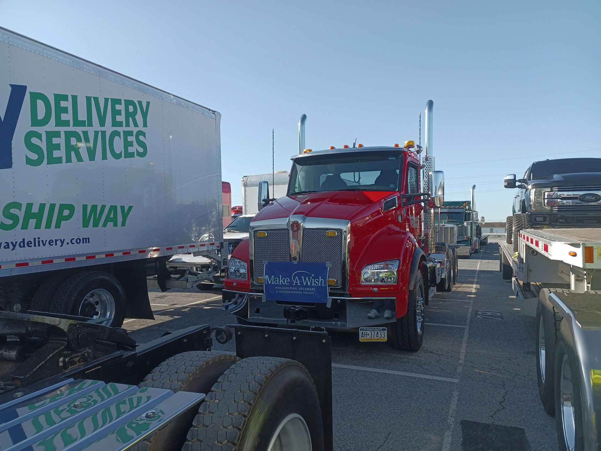 DVC brought one of their tractor trailers to the Mother's Day Convoy.