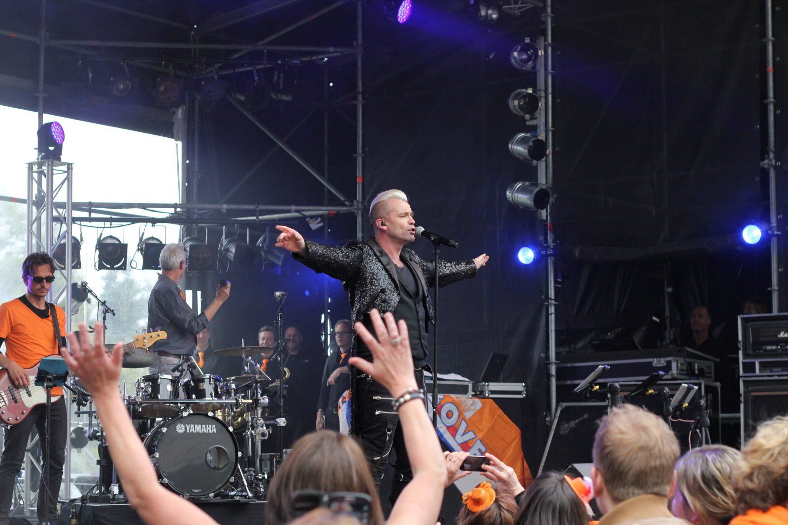 Robbie Williams tribute Aston Management