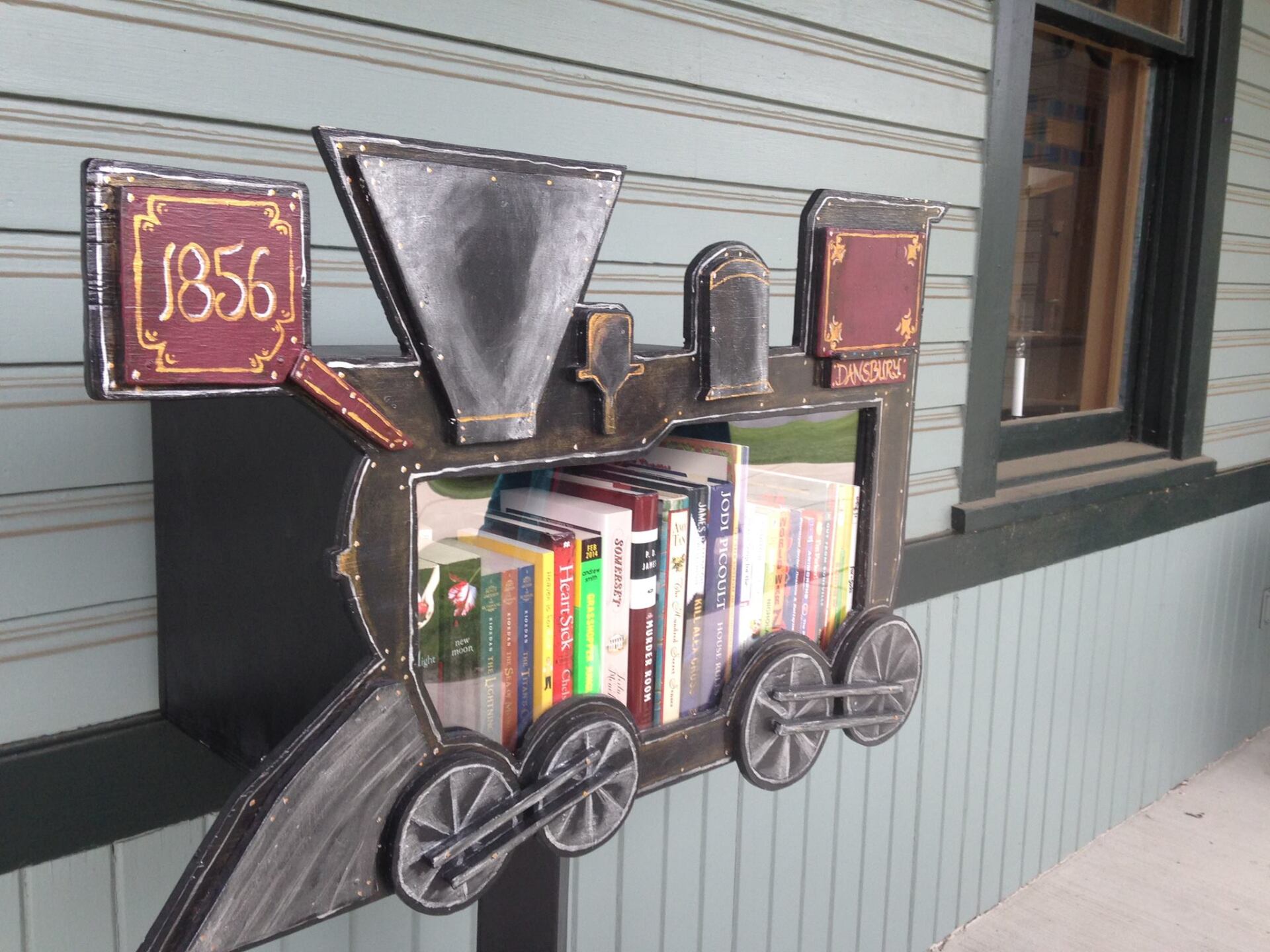 Eastburg Community Alliance, train