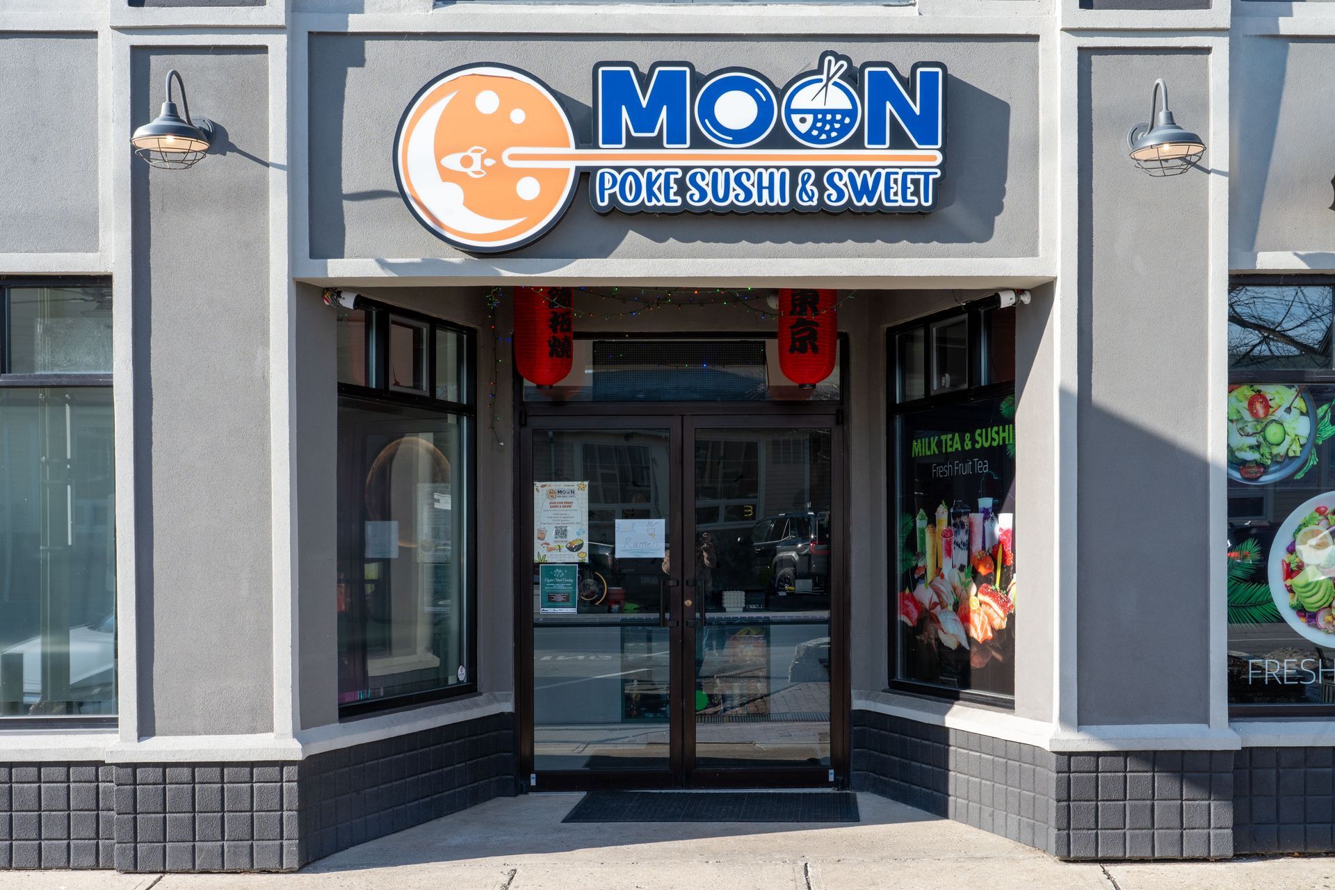 Moon Poke Sushi and Sweet in East Stroudsburg