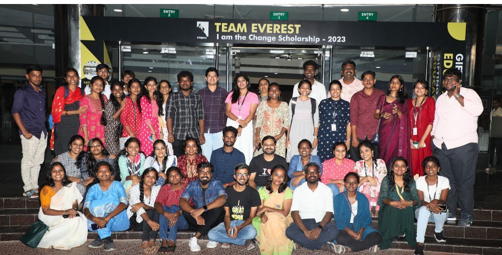 Karthee Vidya with Team Everest employees