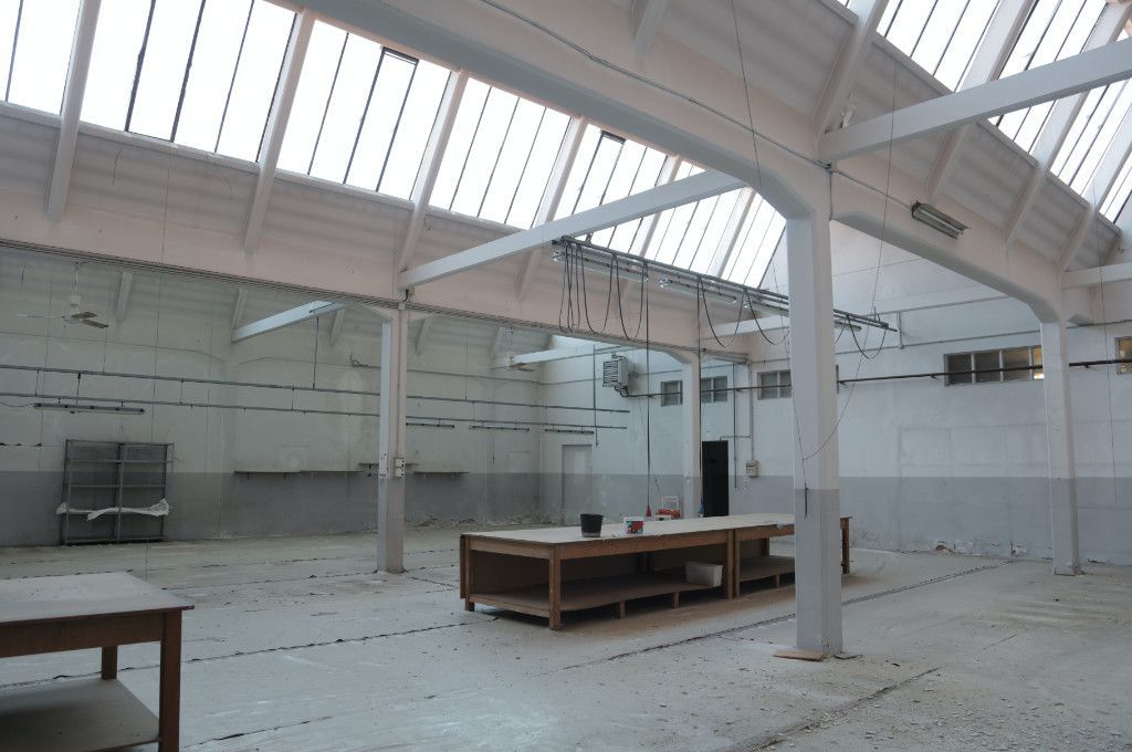 Clean warehouse