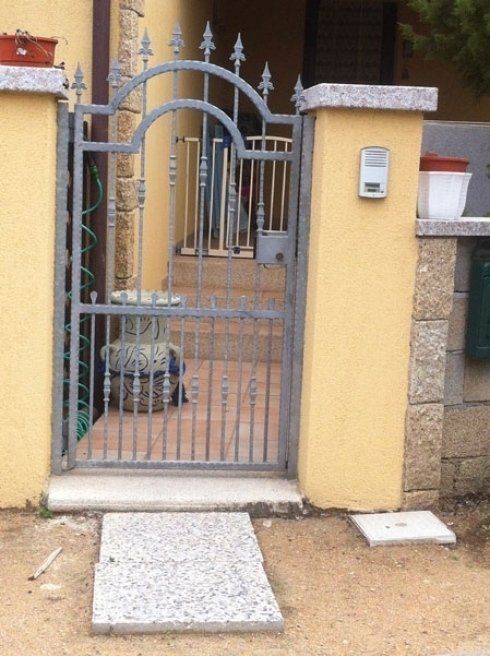 cancello per ingresso pedonale