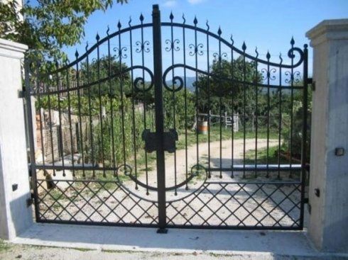 cancello con apertura automatica