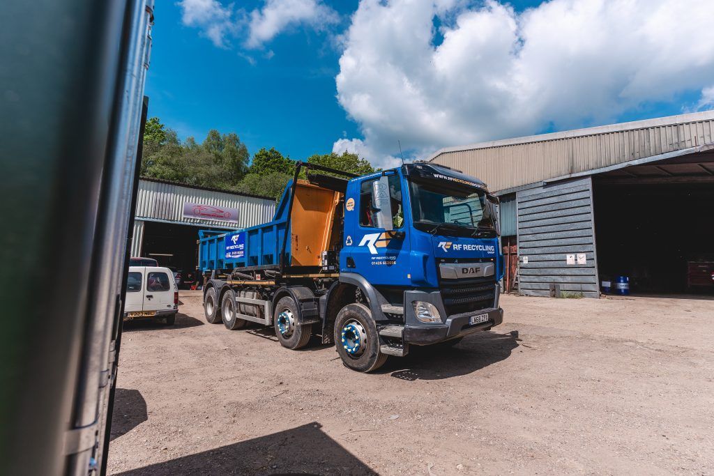 rf recycling lorry with a roro skip