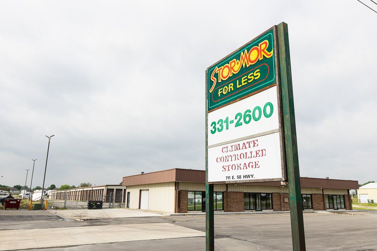 StorMore Storage Sign