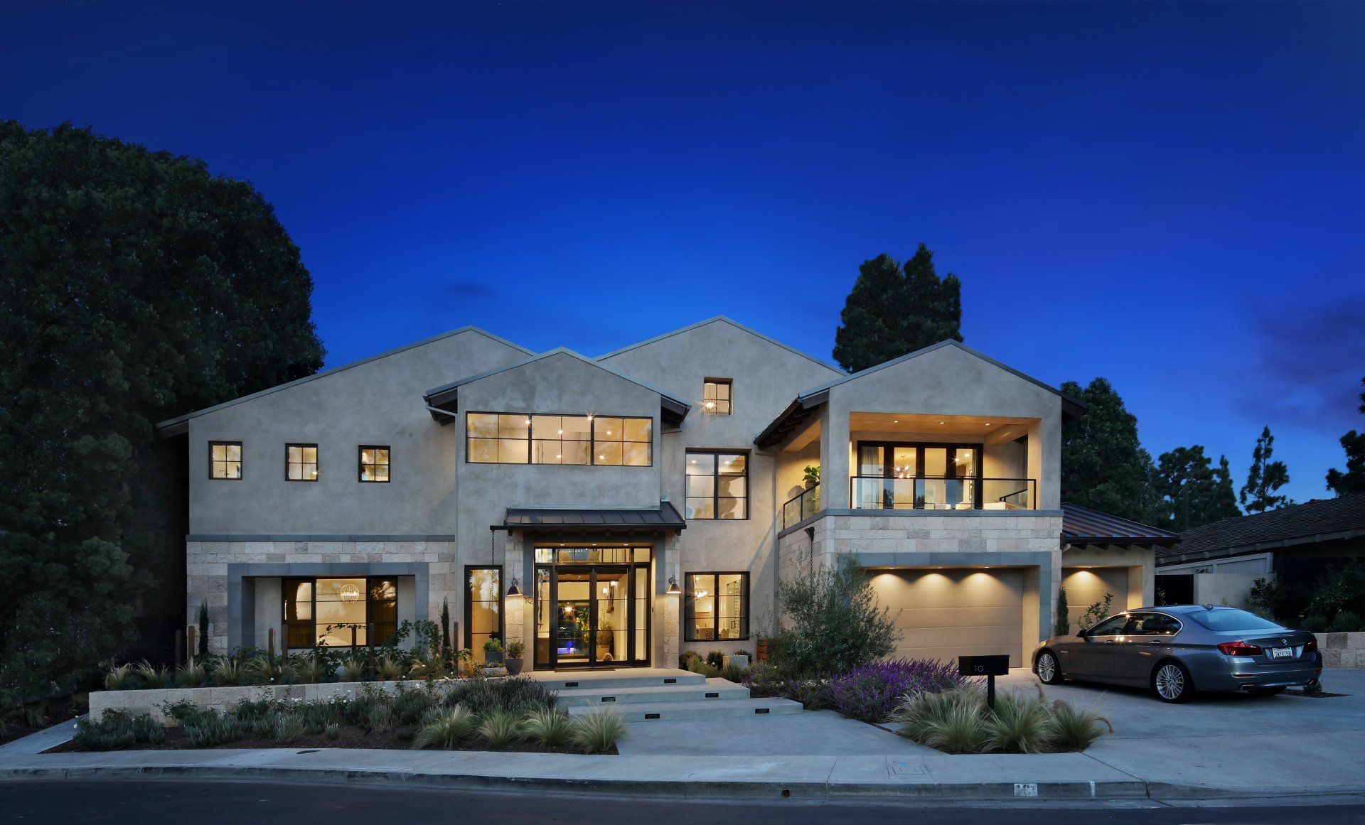 Contemporary House in Newport Beach, CA designed by Studio 6 Architects
