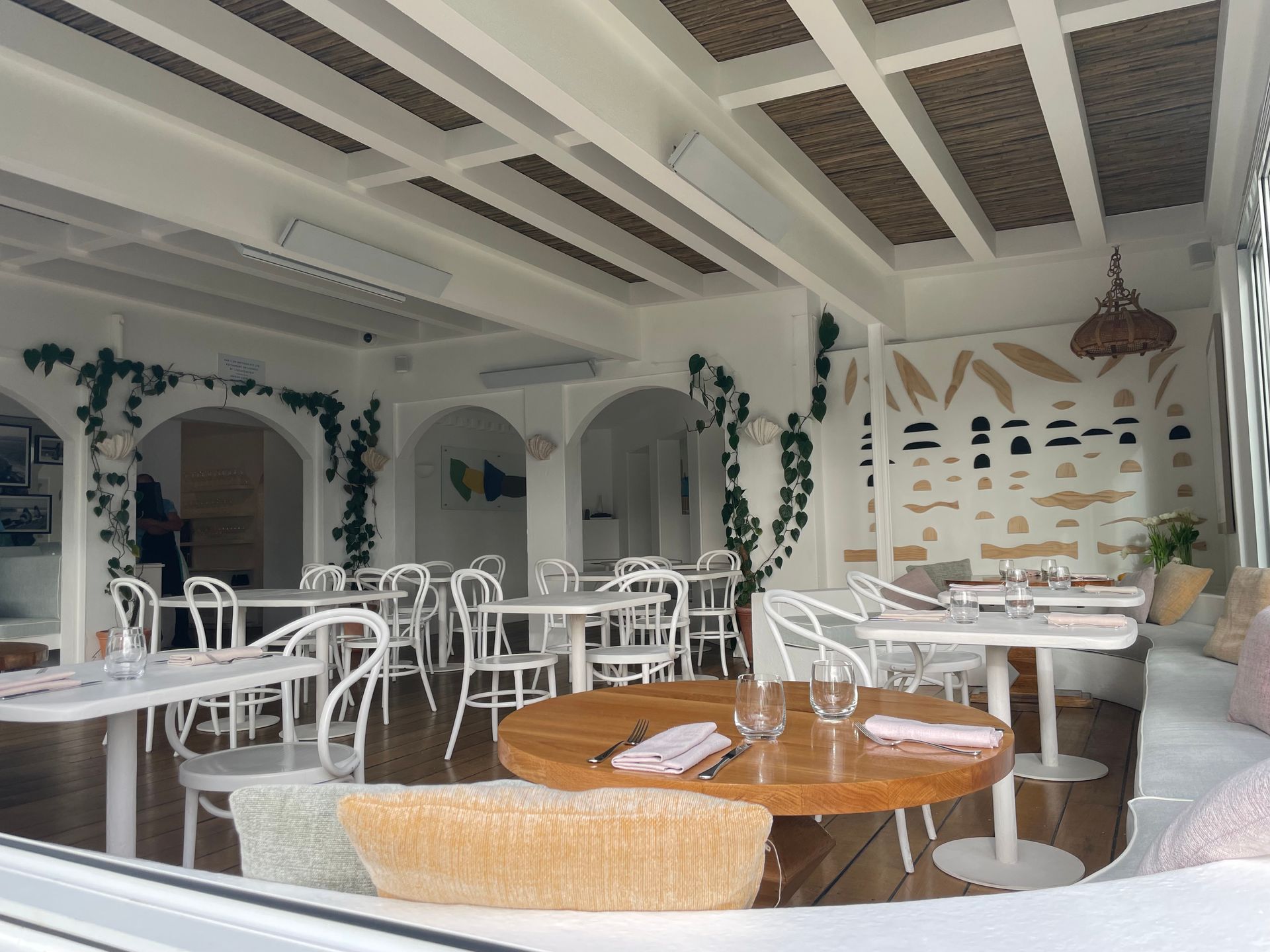 Beautiful Painted White Building - Professional Painters in Suffolk Park, NSW