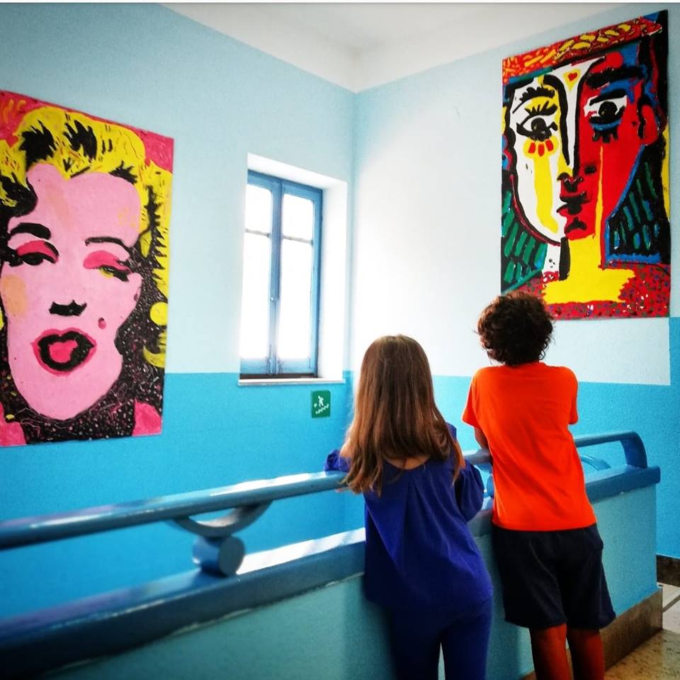 gita di una classe di bambini