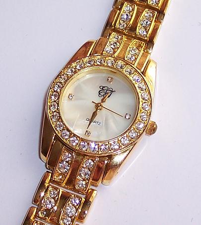 liz taylor white diamonds watch