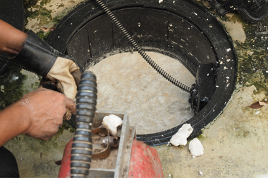 grease trap vacuuming