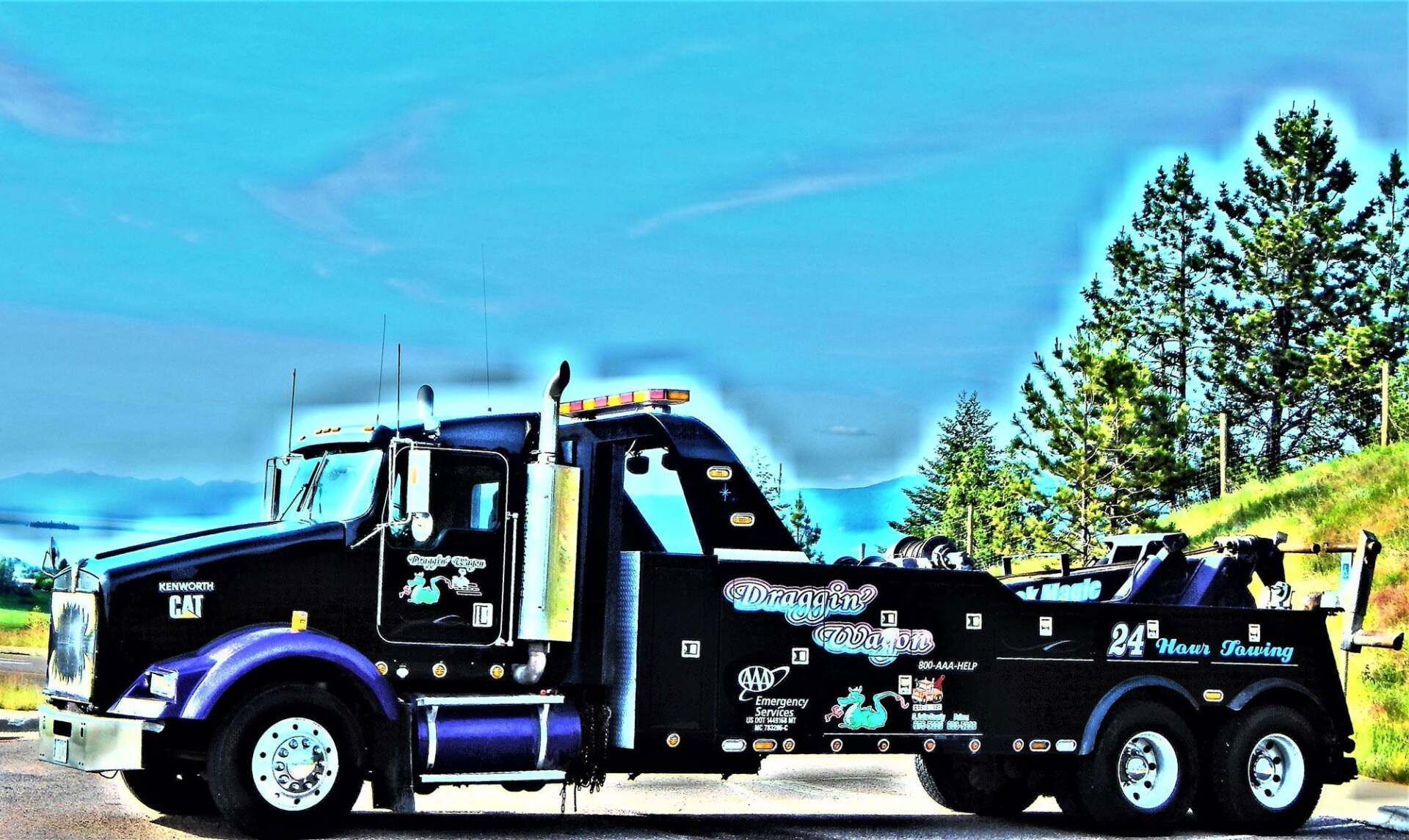 Draggin' Wagon Towing LLC logo