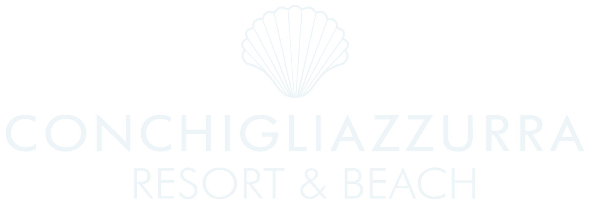 Logo del Conchigliazzurra Resort & Beach, con una conchiglia sopra il nome del resort.