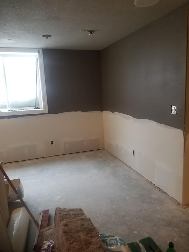 drywall repair to flood damaged walls